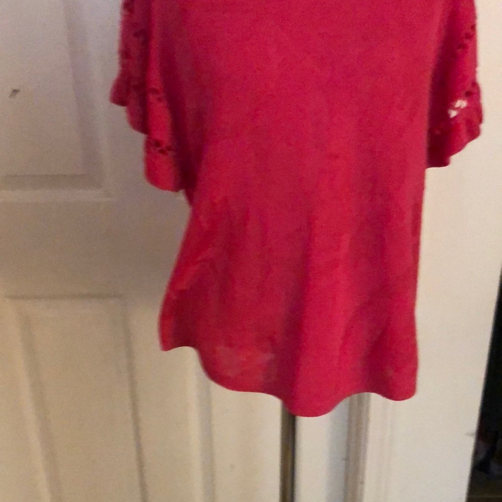 Women's Red Top - Picture 12 of 15